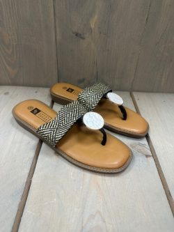 Teenslipper Dorien zwart