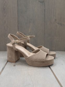 Schoenen Yuna